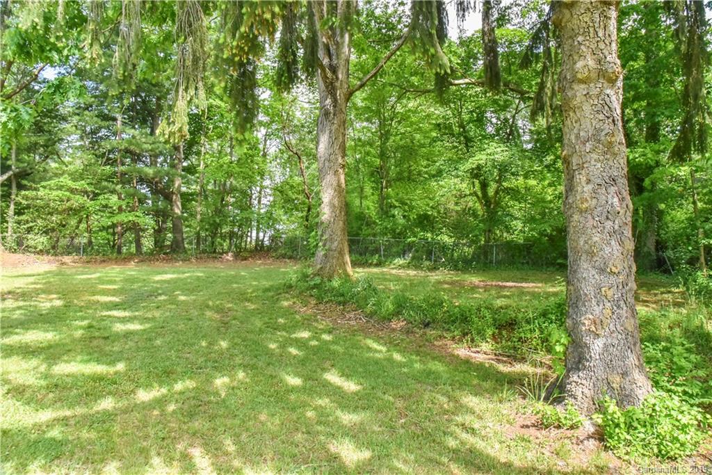 22 Pinnacle View Road Asheville NC 28803