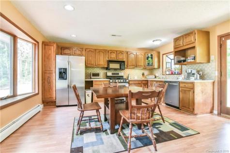 22 Pinnacle View Road Asheville NC 28803