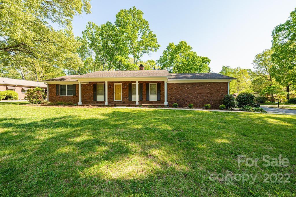 1210 19th Avenue NE Hickory NC 28601