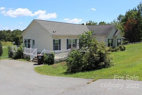 498 Justice Ridge Road Candler NC 28715