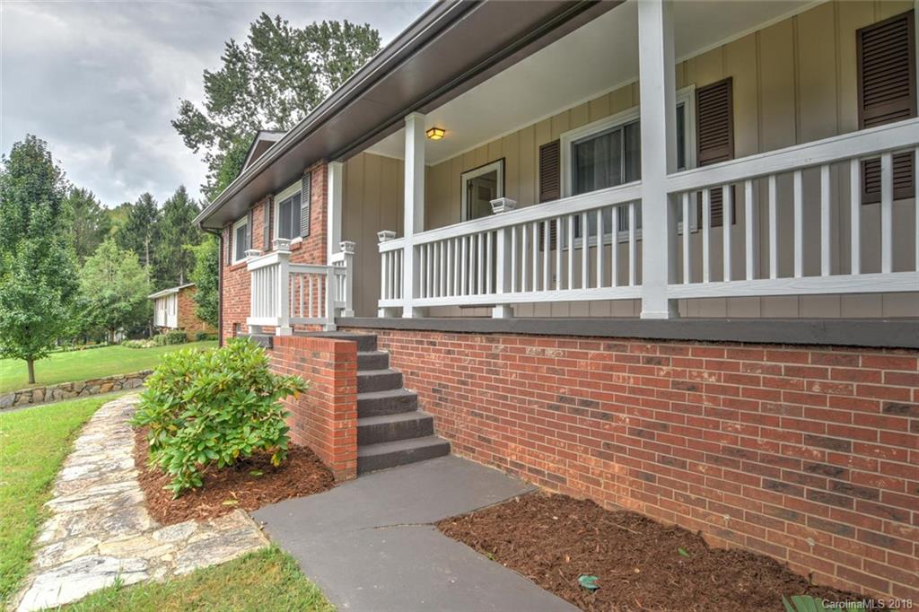 7 Oakbrook Road Fletcher NC 28732