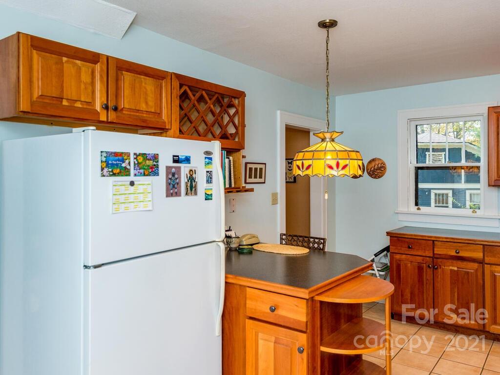 67 Cumberland Circle Asheville NC 28801