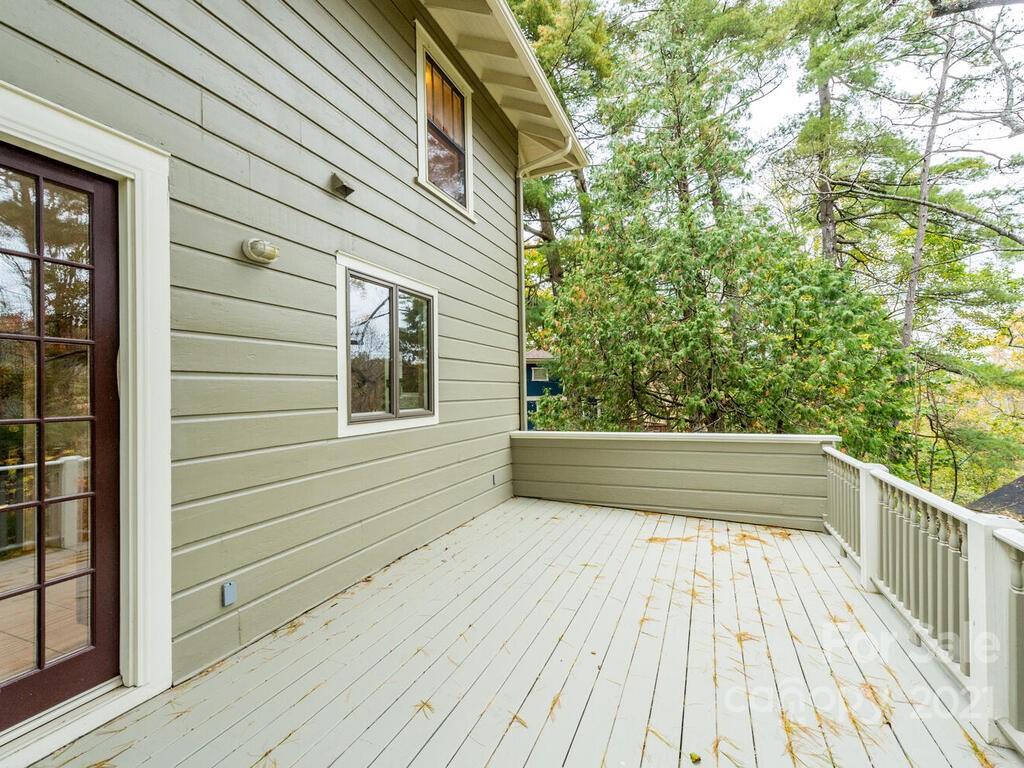 67 Cumberland Circle Asheville NC 28801