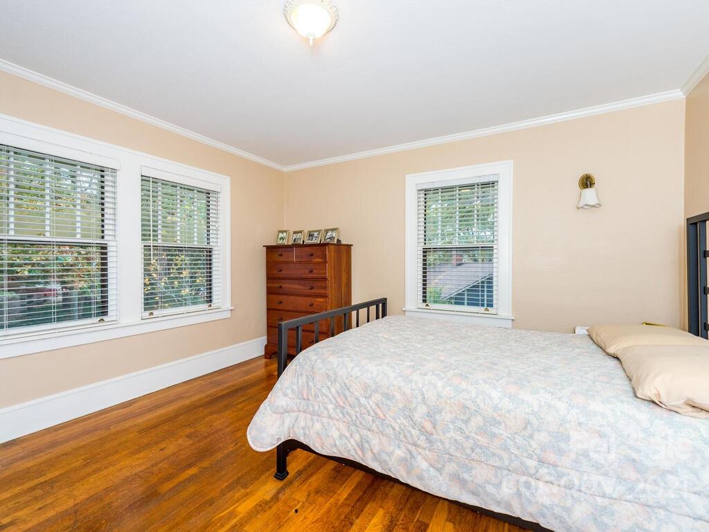 67 Cumberland Circle Asheville NC 28801