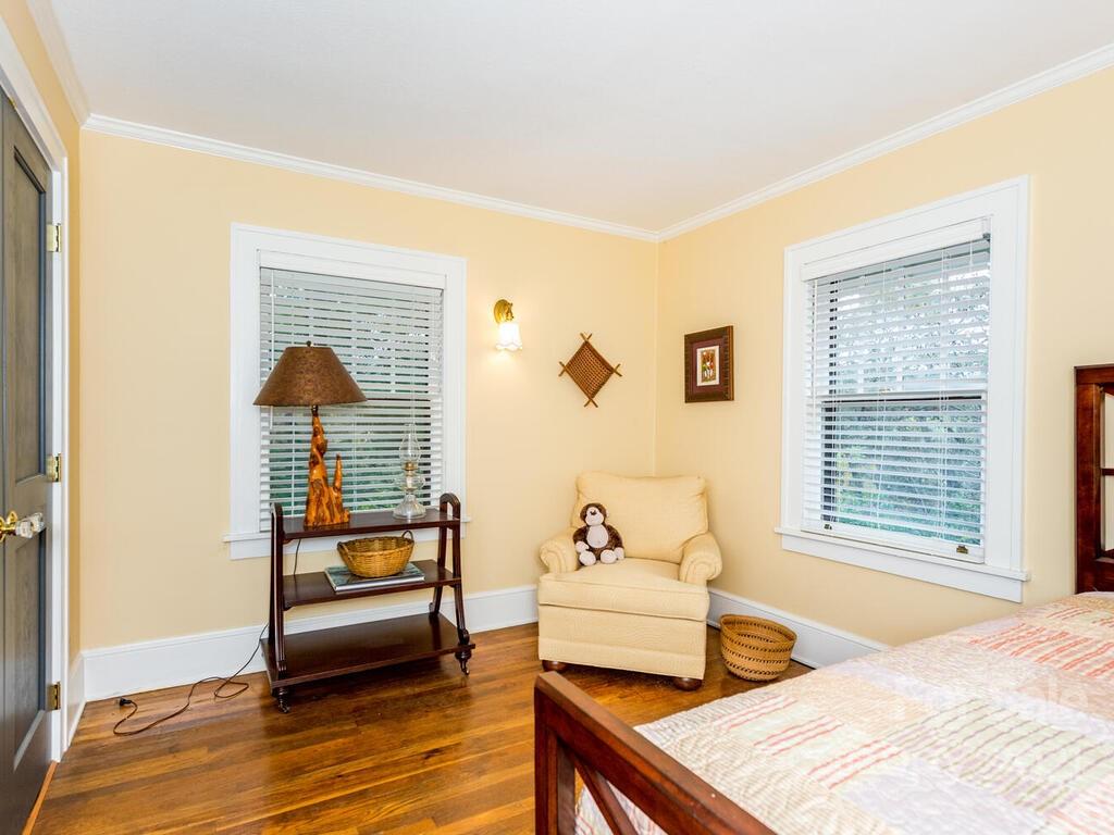 67 Cumberland Circle Asheville NC 28801