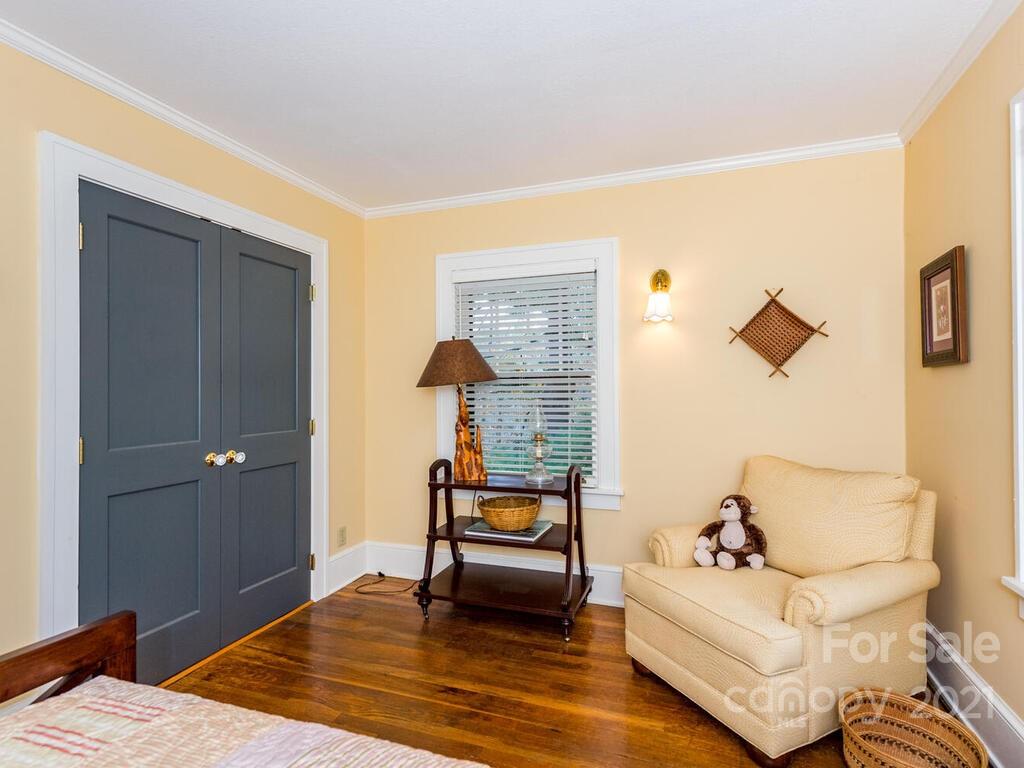 67 Cumberland Circle Asheville NC 28801