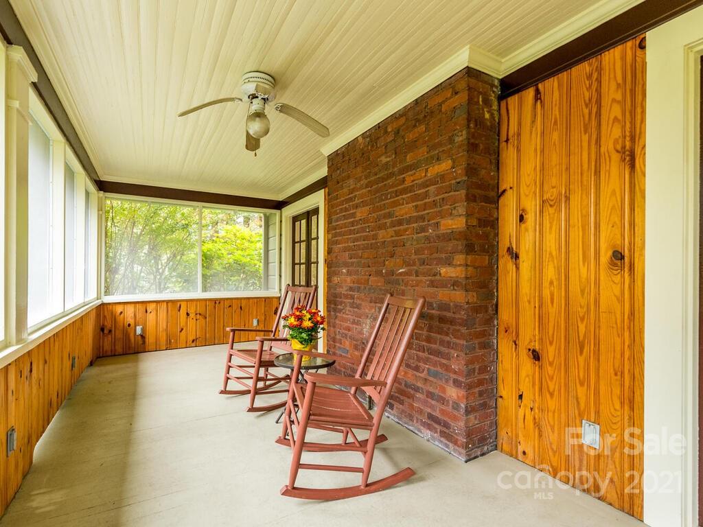 67 Cumberland Circle Asheville NC 28801