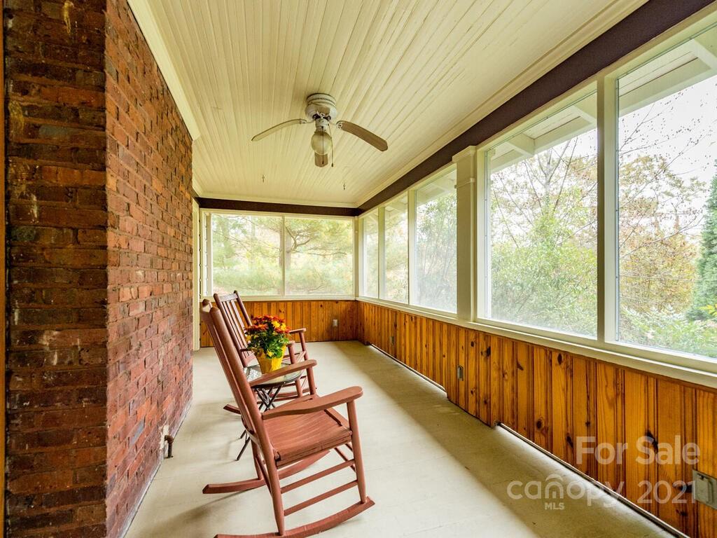 67 Cumberland Circle Asheville NC 28801