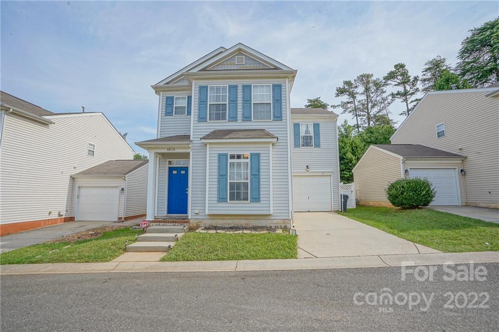 8629 Sawleaf Court Charlotte NC 28215