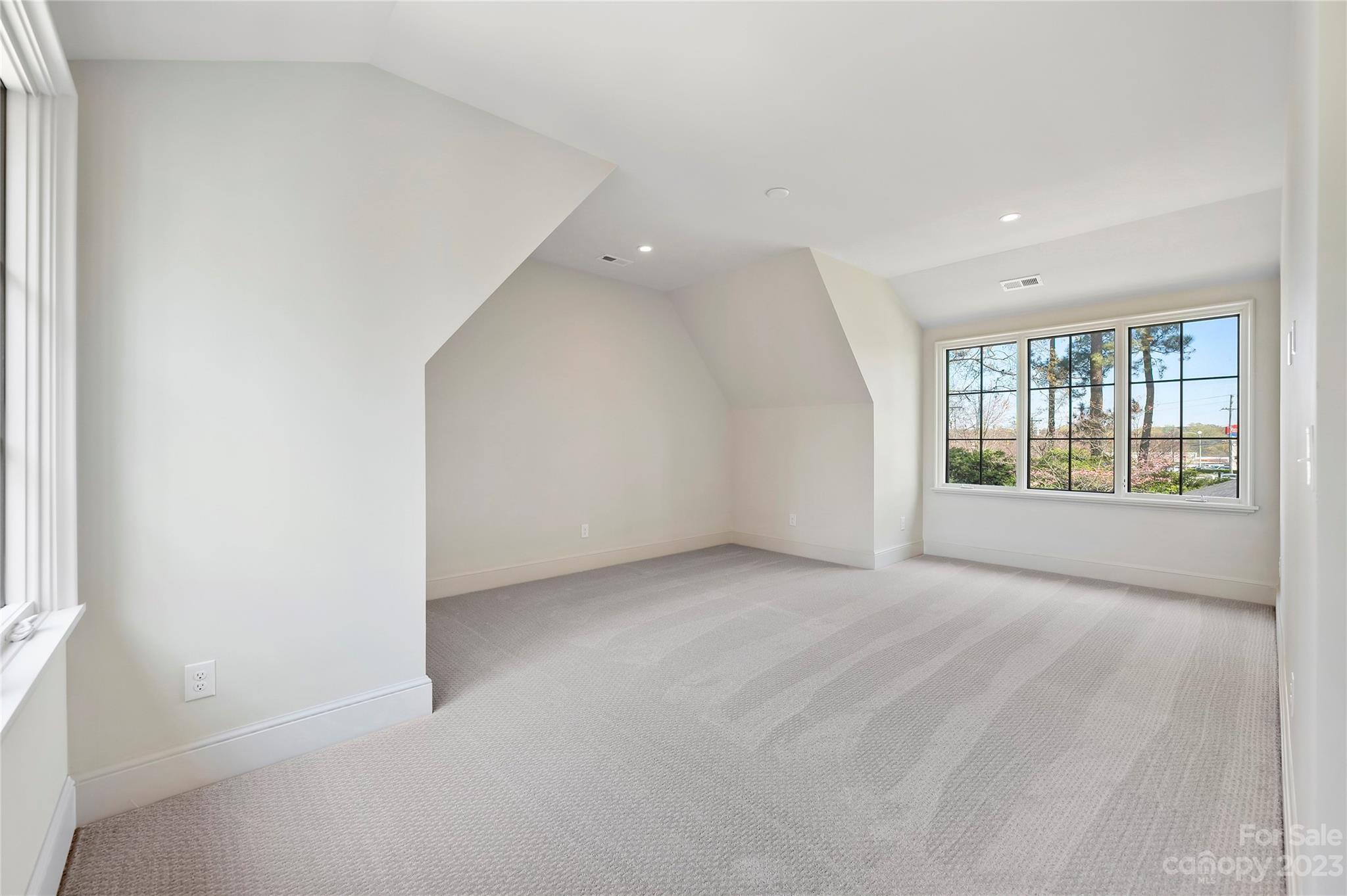 1414 Heather Lane Charlotte NC 28209