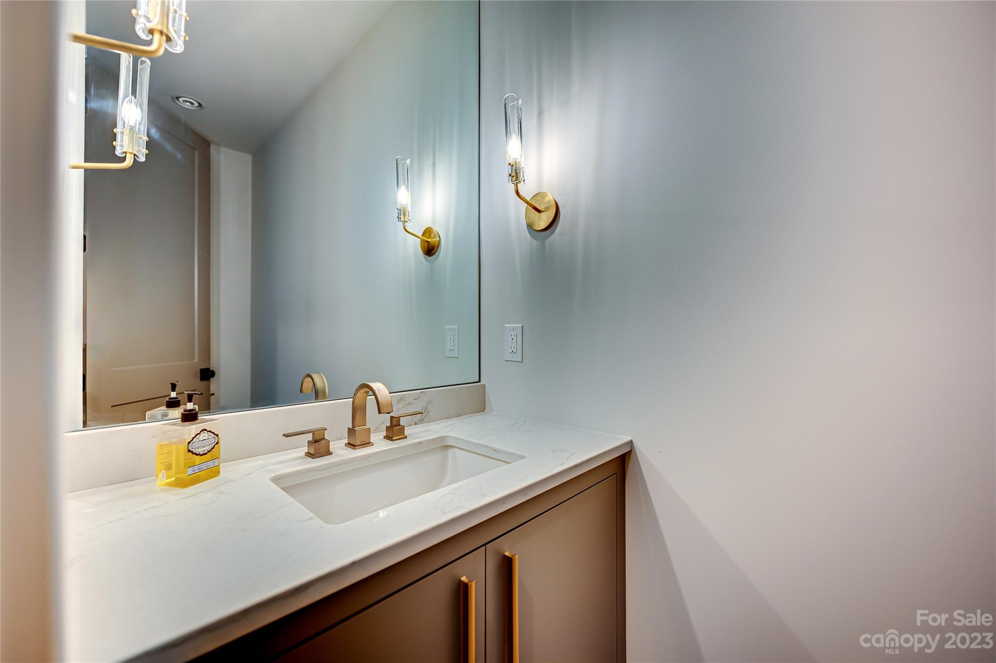 1414 Heather Lane Charlotte NC 28209