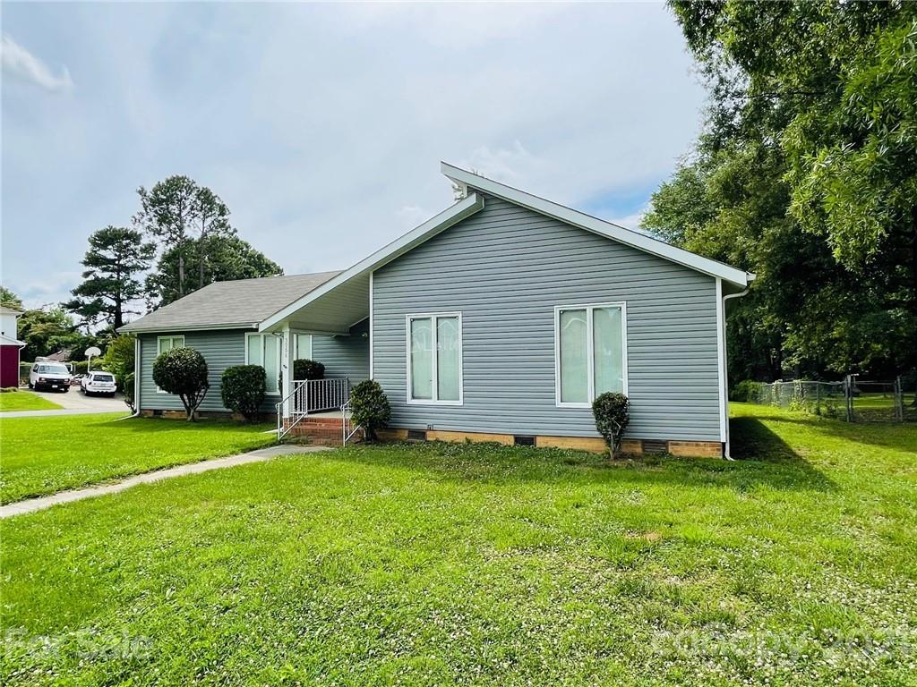 5968 Farm Pond Lane Charlotte NC 28212