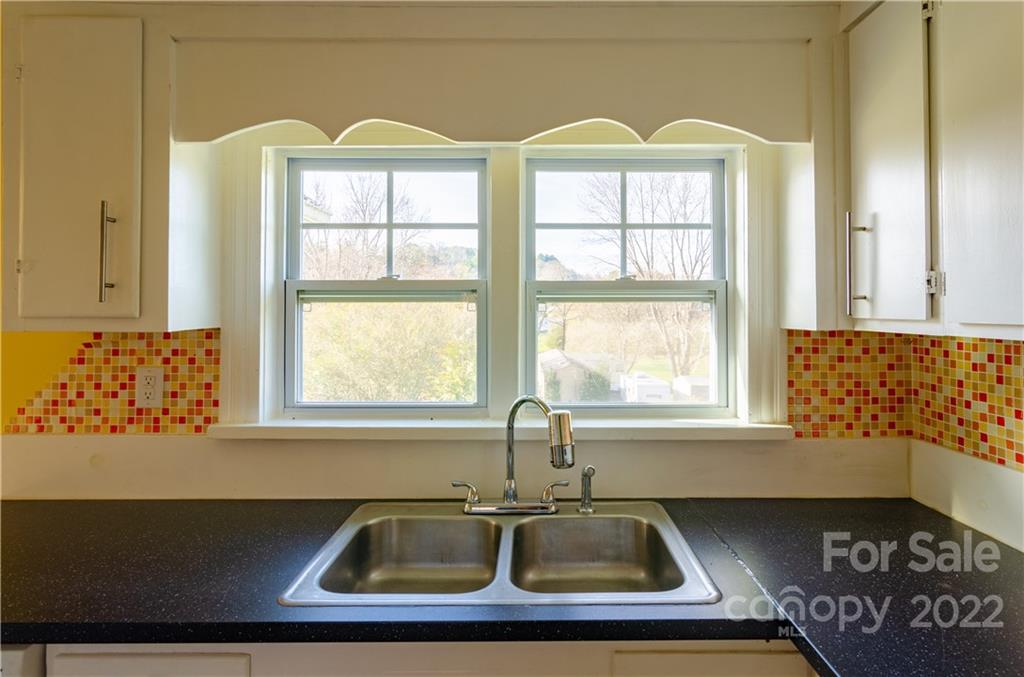 251 Scottdale Road Canton NC 28716