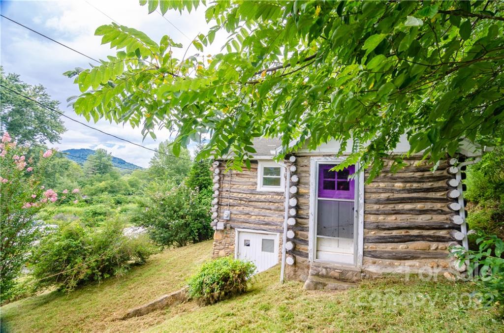 251 Scottdale Road Canton NC 28716