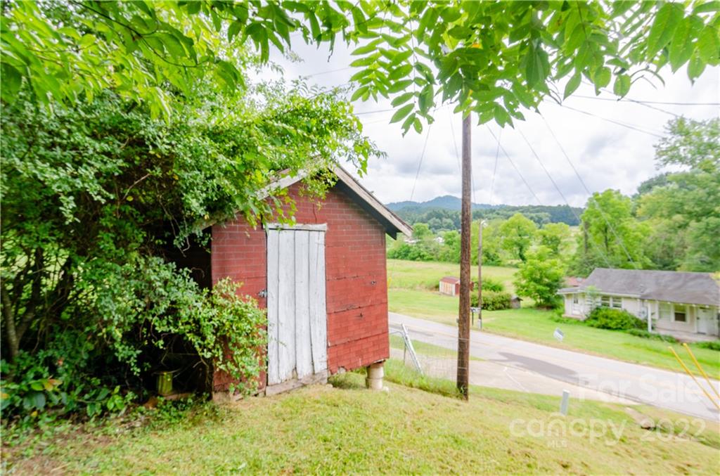 251 Scottdale Road Canton NC 28716