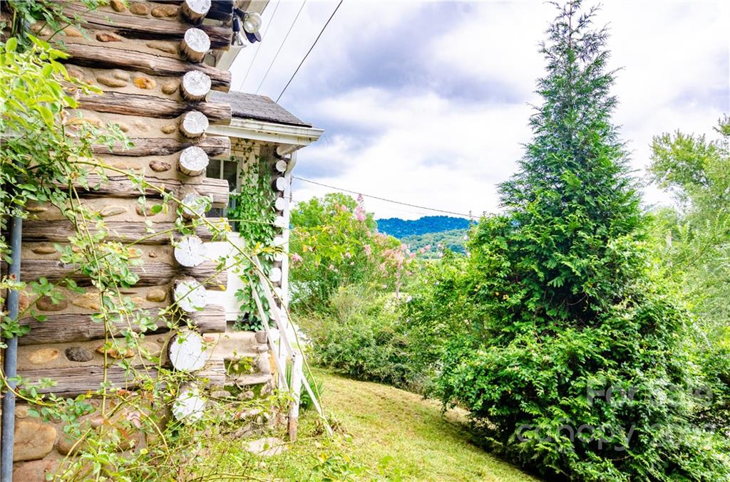 251 Scottdale Road Canton NC 28716