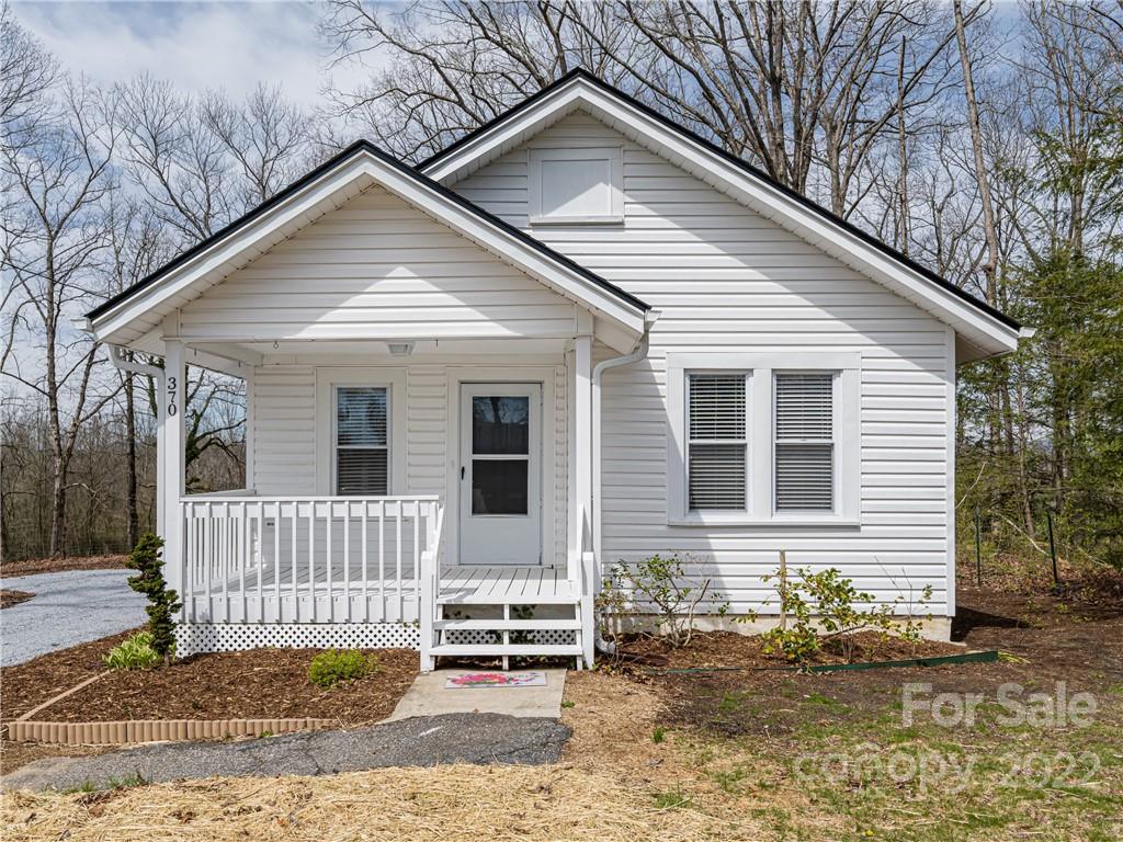 370 Loop Road Hendersonville NC 28792