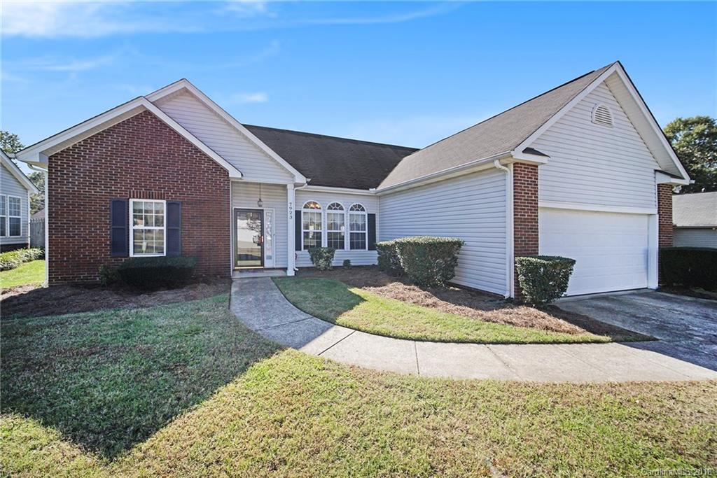 7923 Bella Vista Court Charlotte NC 28216