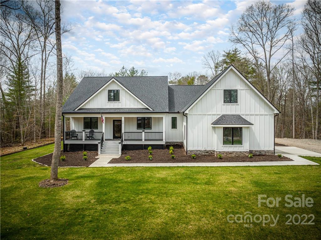 920 River Bend Drive Mars Hill NC 28754