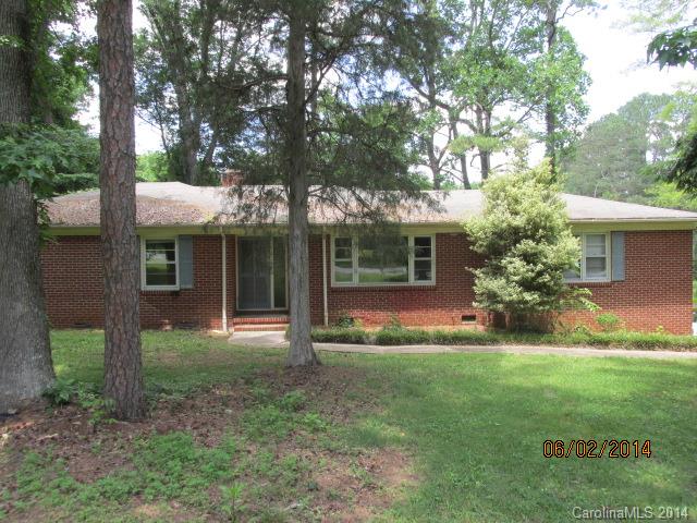 1249 Robinhood Circle Charlotte NC 28227
