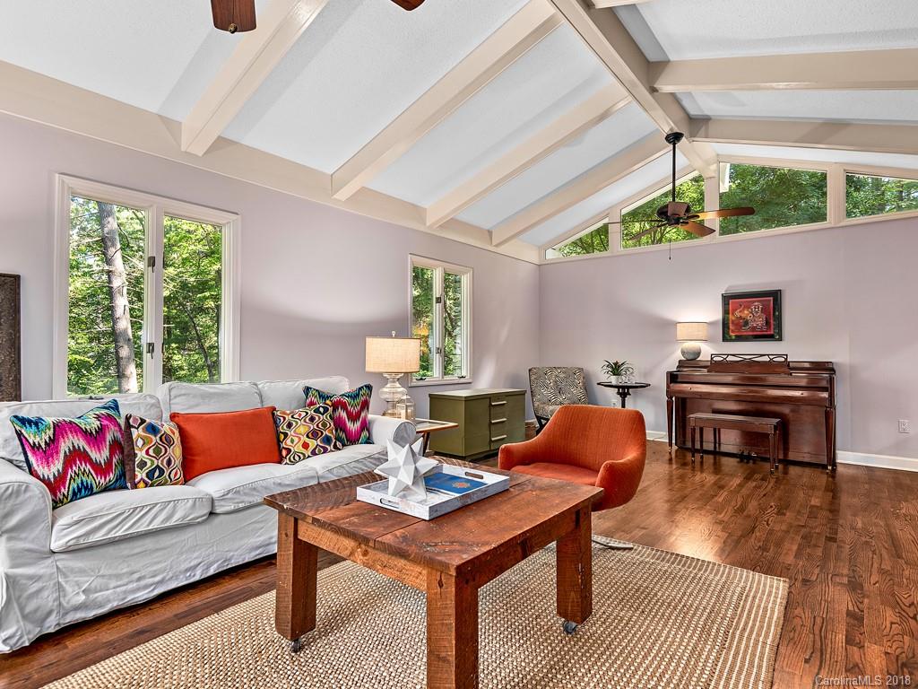 37 Glenview Road Asheville NC 28804
