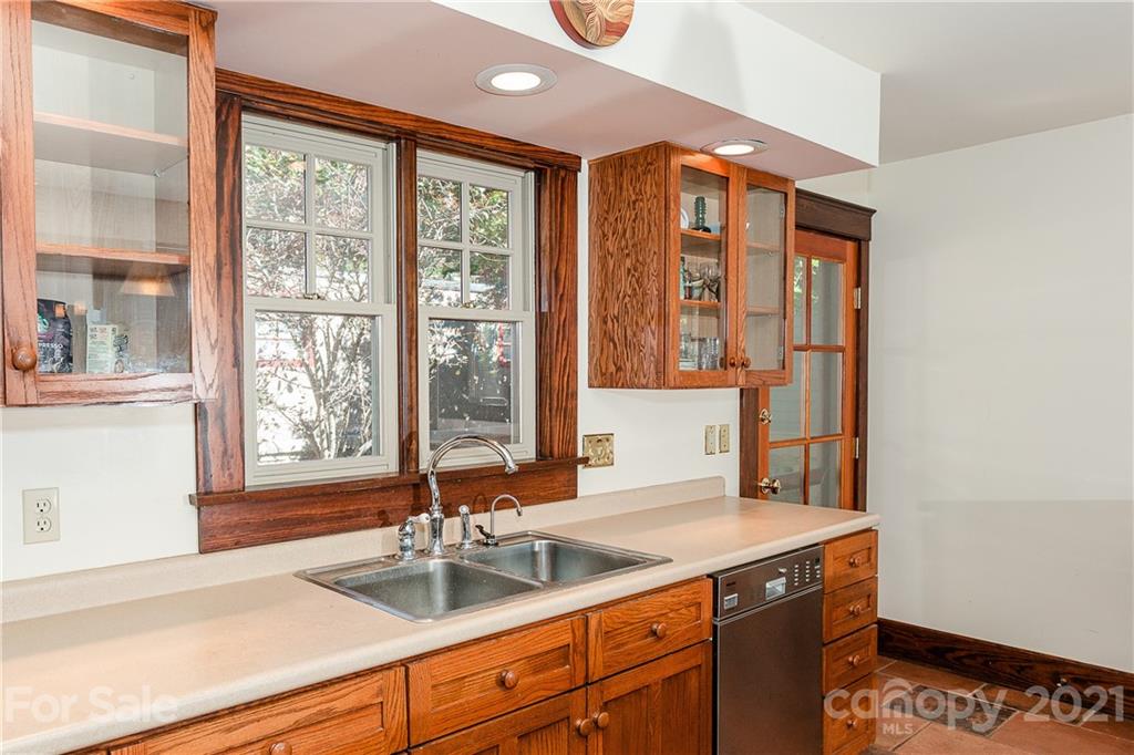 1201 Merrimon Avenue Asheville NC 28804