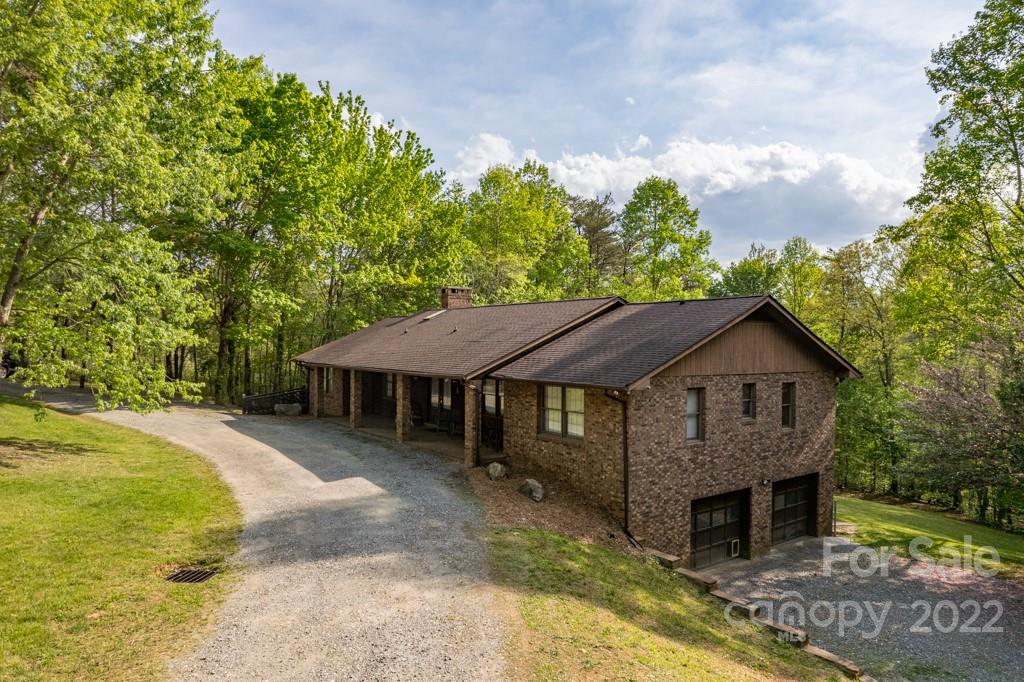 40 Janet Road Candler NC 28715