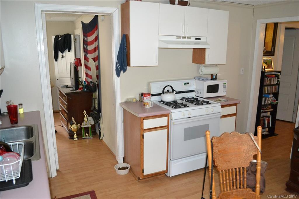 7 Marigold Street Asheville NC 28803