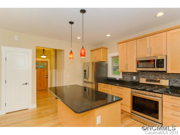 61 Finalee Avenue Asheville NC 28803