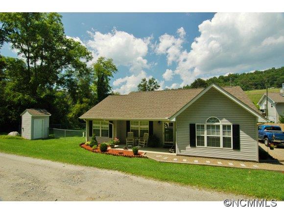 49 Jones Patton Road Leicester NC 28748