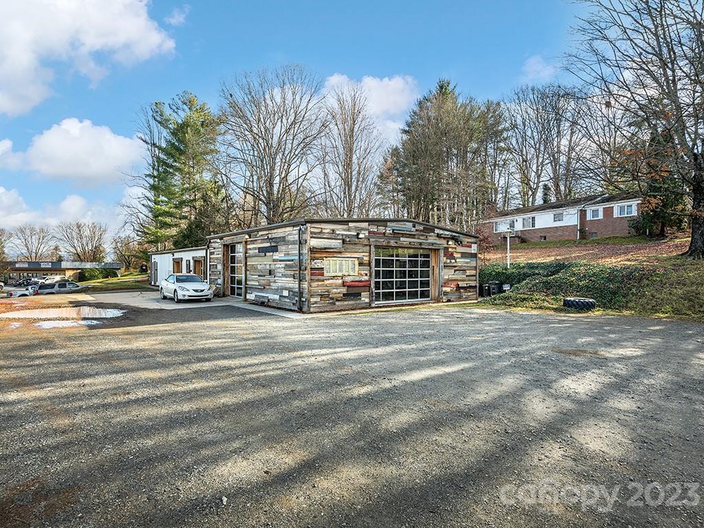 4725 Boylston Highway Mills River NC 28759