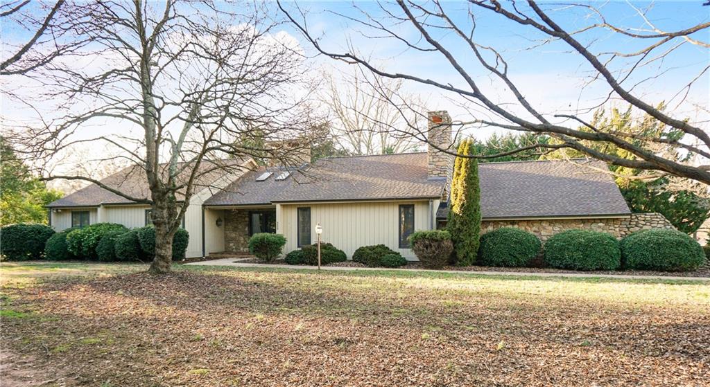 3425 North Center Street Hickory NC 28601