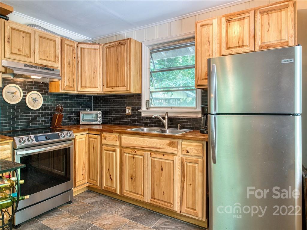55 Belle Flower Circle Maggie Valley NC 28751