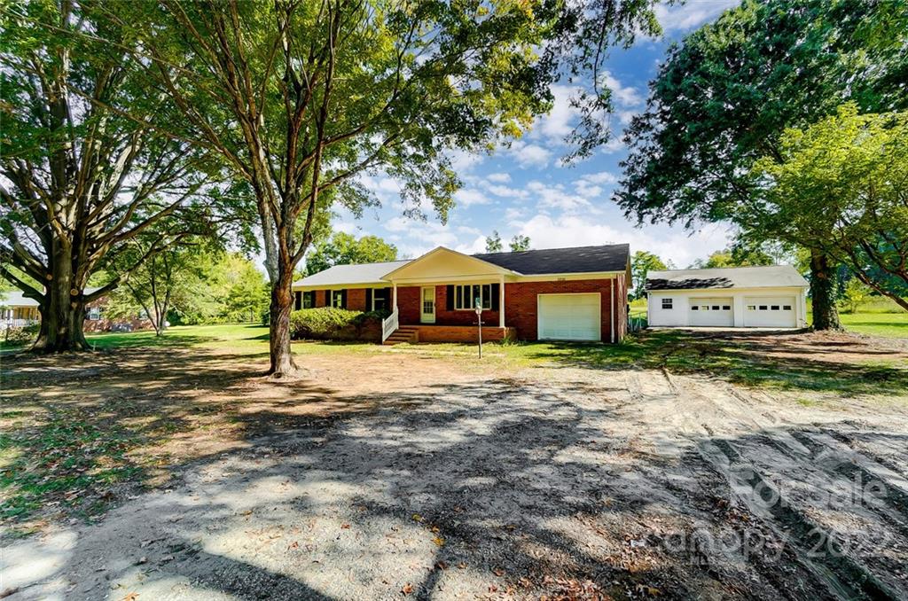 5916 Old Plank Road Charlotte NC 28216
