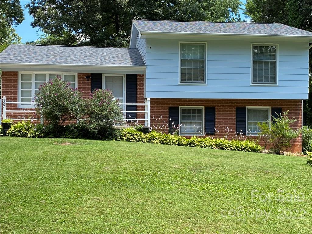 307 Foxcroft Drive Asheville NC 28806