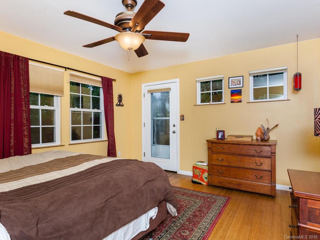 56 Carrier Street Asheville NC 28806