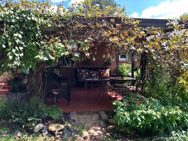 78 Dogwood Grove Asheville NC 28805