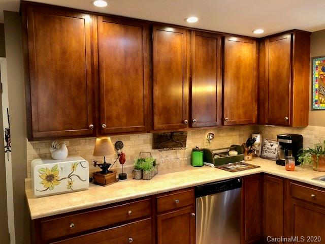 78 Dogwood Grove Asheville NC 28805