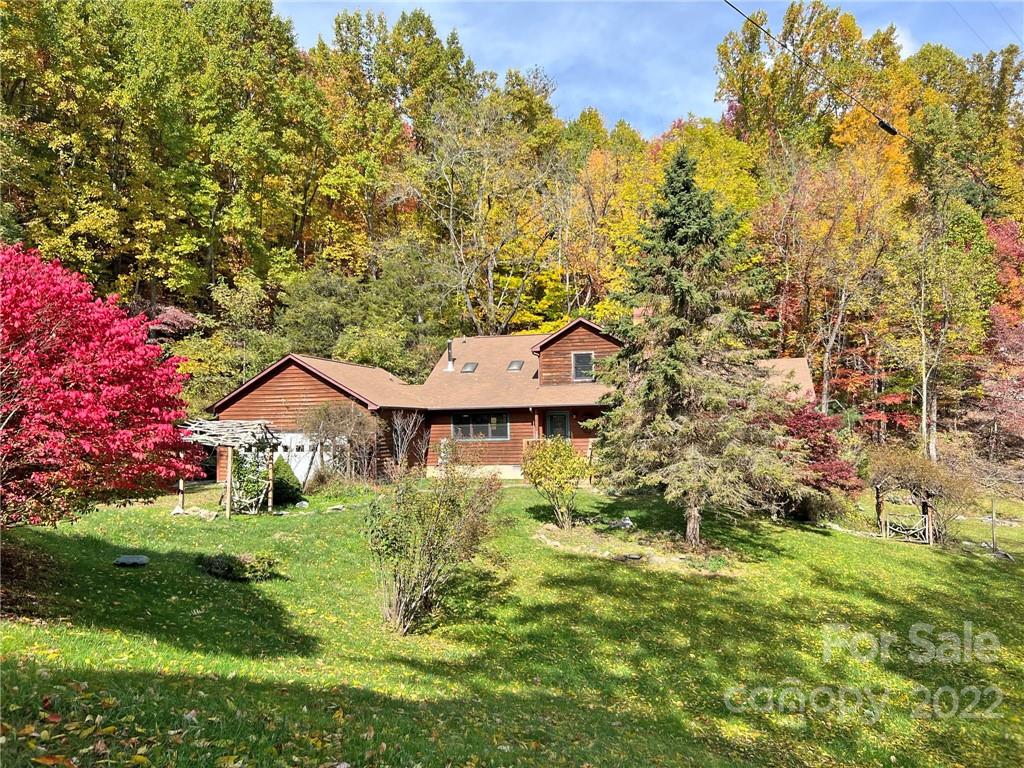 811 Poplar Gap Road Hot Springs NC 28743