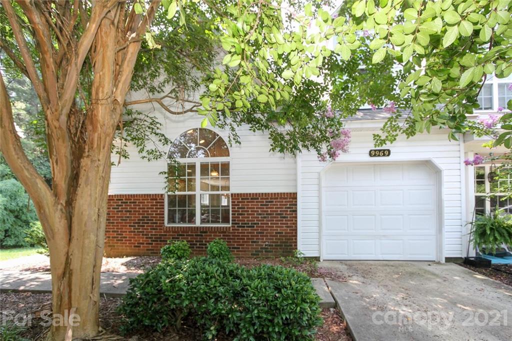 9969 Reindeer Way Lane Charlotte NC 28216