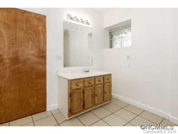 16 Burgie Lane Weaverville NC 28787