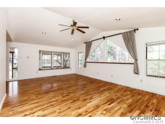 16 Burgie Lane Weaverville NC 28787