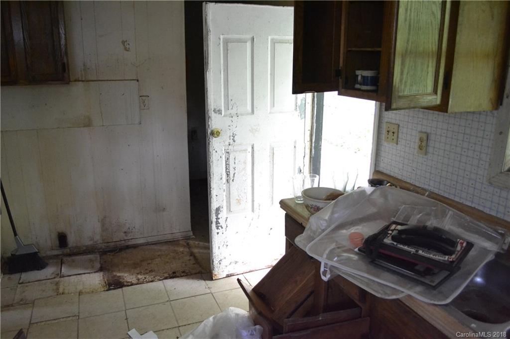 23 East Street Weaverville NC 28787