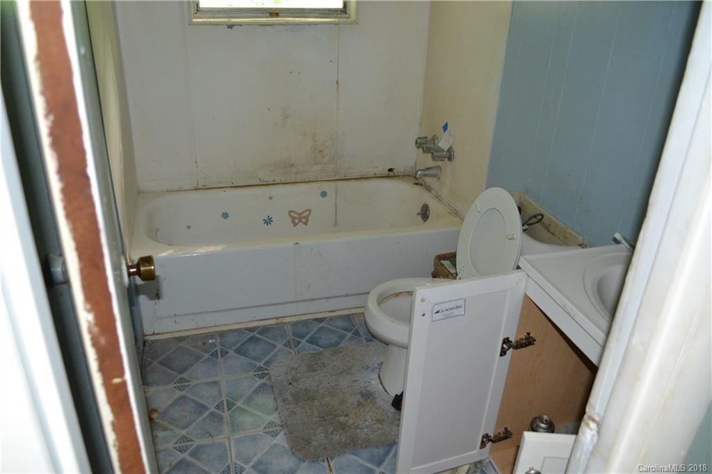 23 East Street Weaverville NC 28787