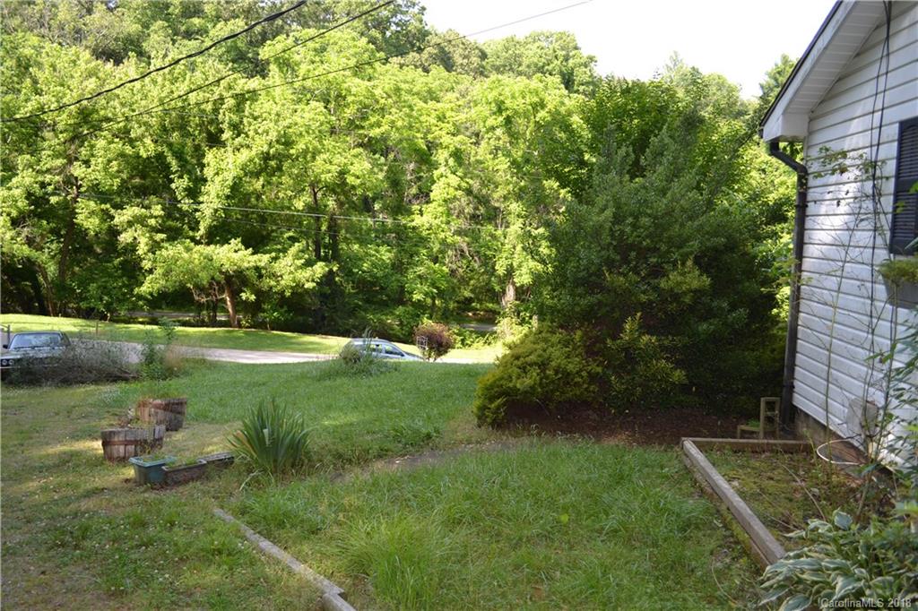 23 East Street Weaverville NC 28787