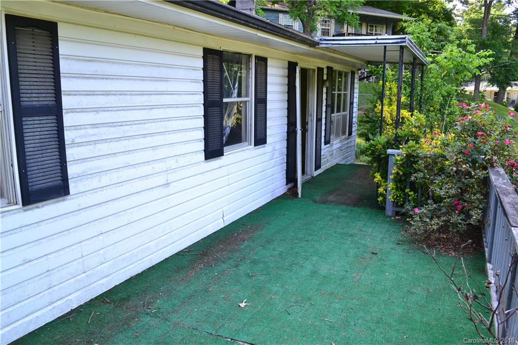 23 East Street Weaverville NC 28787