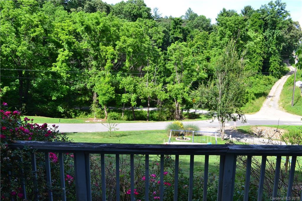 23 East Street Weaverville NC 28787