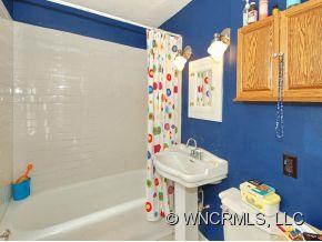 5 Kenilwood Place Asheville NC 28803