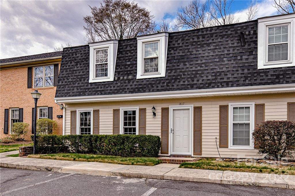1817 Sabrina Court Charlotte NC 28210