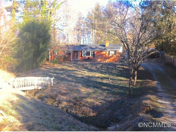 2516 Brannon Road Horse Shoe NC 28742